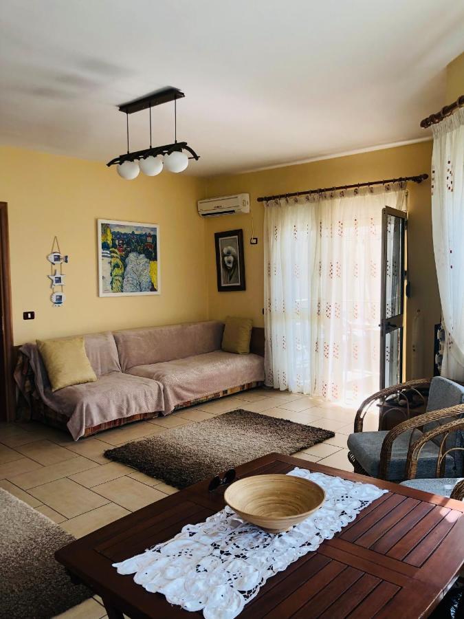 Teuta Apartment Дуррес Экстерьер фото